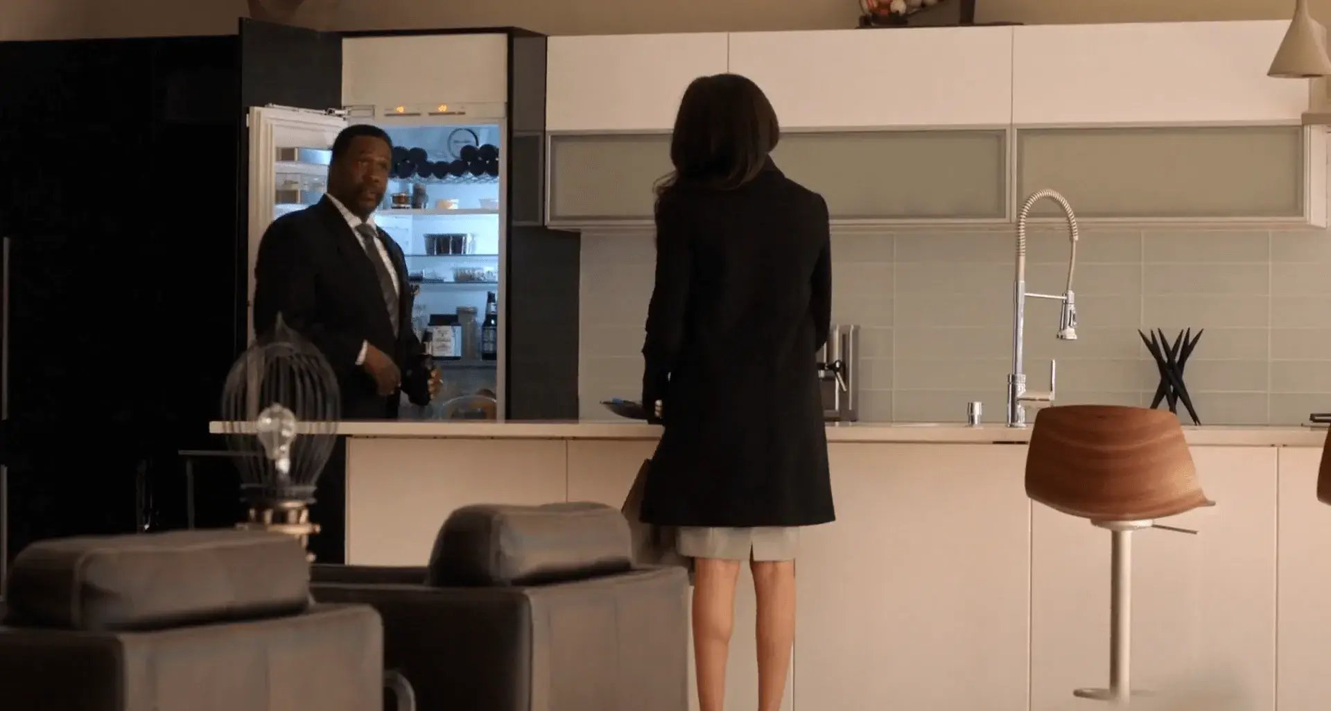 4 серия: Разделяй и властвуй смотреть онлайн